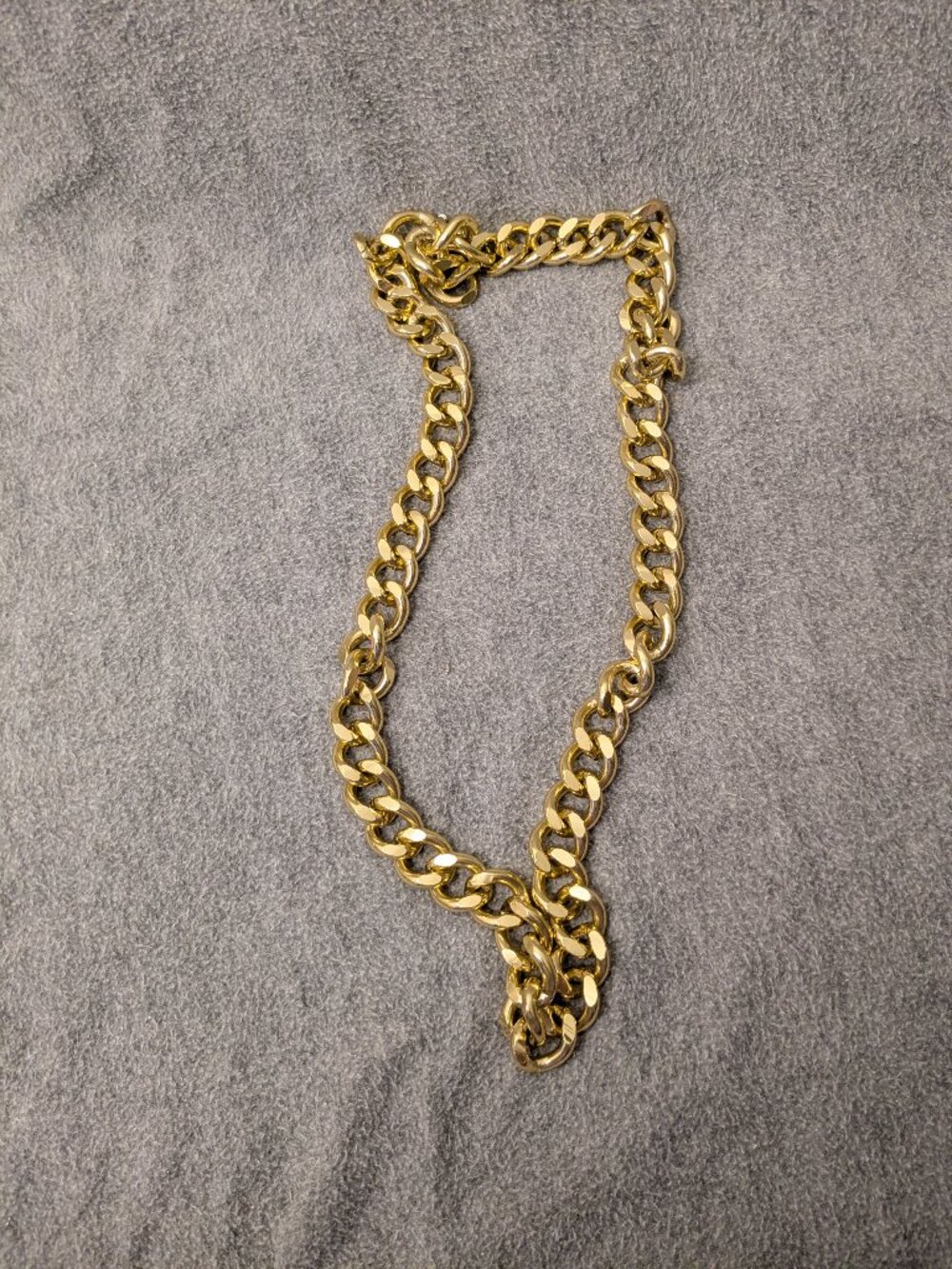New! 26" Heavy Gold Tone Chain